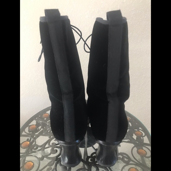 ANNE KLEIN BLK VELVET SZ8.5 BOOTS - Picture 4 of 8